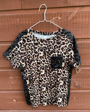 Load image into Gallery viewer, Top 1/4 Sleeve Leopard with Black Sequins