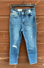 Load image into Gallery viewer, Jeans- Howdy Embroidery Boyfriend w/side Seam Stitch