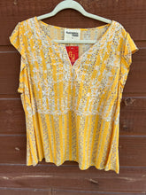 Load image into Gallery viewer, Top Yellow Ruffle Sleeve